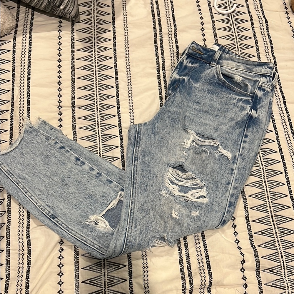 KanCan Light Blue Distressed Ankle Jeans